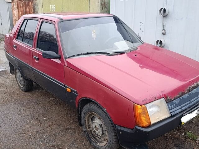 Красный ЗАЗ 1103 Славута, объемом двигателя 0 л и пробегом 117 тыс. км за 857 $, фото 1 на Automoto.ua