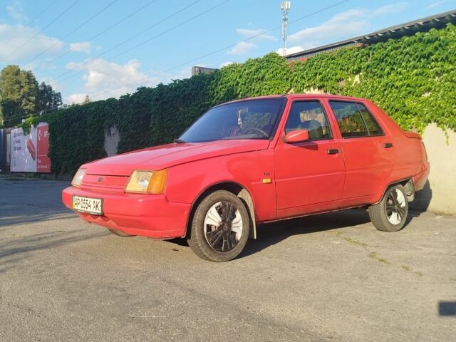 Червоний ЗАЗ 1103 Славута, об'ємом двигуна 1.2 л та пробігом 150 тис. км за 700 $, фото 1 на Automoto.ua
