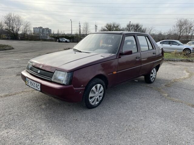 Красный ЗАЗ 1103 Славута, объемом двигателя 0 л и пробегом 200 тыс. км за 550 $, фото 1 на Automoto.ua