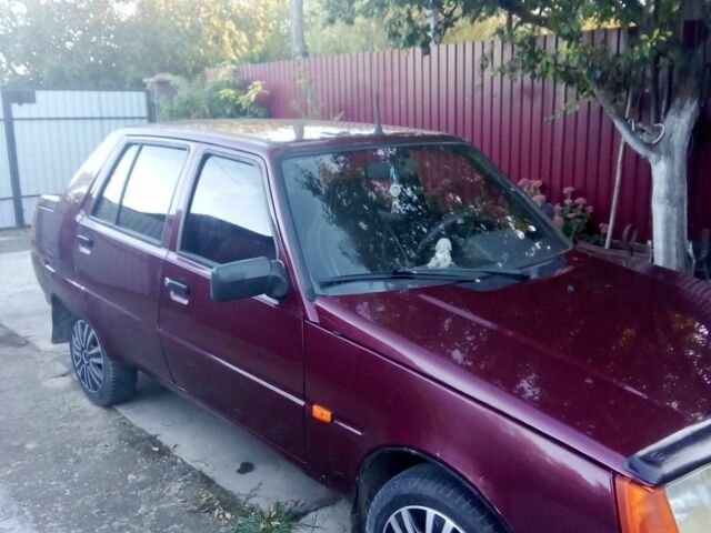 Красный ЗАЗ 1103 Славута, объемом двигателя 0 л и пробегом 2 тыс. км за 1150 $, фото 1 на Automoto.ua