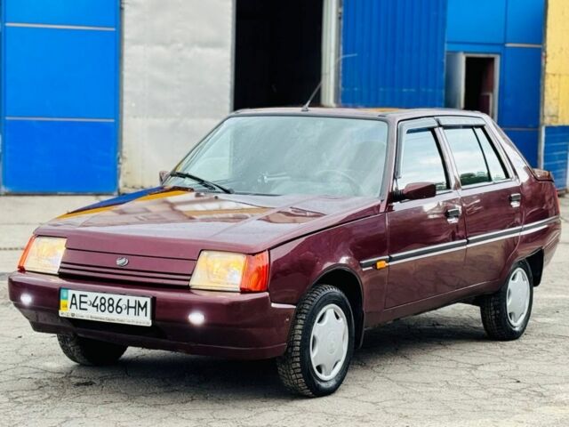 Червоний ЗАЗ 1103 Славута, об'ємом двигуна 1.2 л та пробігом 39 тис. км за 2000 $, фото 1 на Automoto.ua