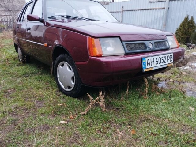 Красный ЗАЗ 1103 Славута, объемом двигателя 1.2 л и пробегом 140 тыс. км за 1000 $, фото 1 на Automoto.ua