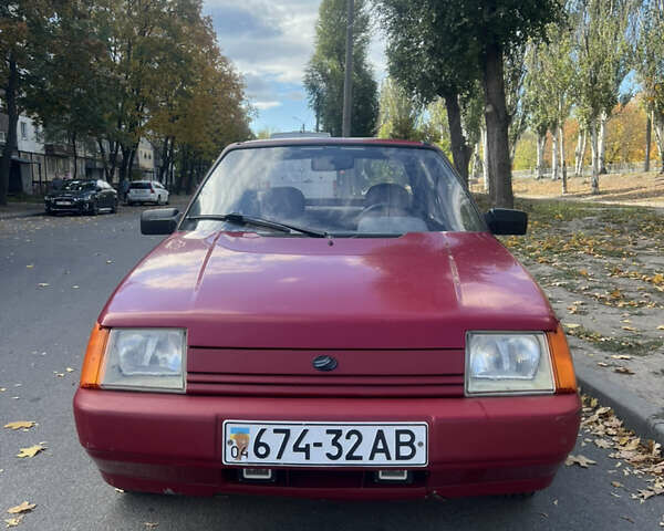 ЗАЗ 1103 Славута 2001 в Днепре (Днепропетровске) на Automoto.ua Красный ЗАЗ 1103 Славута, объемом двигателя 1.2 л и пробегом 93 тыс. км за 1400 $, фото 1 на Automoto.ua