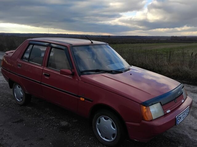 Красный ЗАЗ 1103 Славута, объемом двигателя 1.3 л и пробегом 112 тыс. км за 1300 $, фото 1 на Automoto.ua