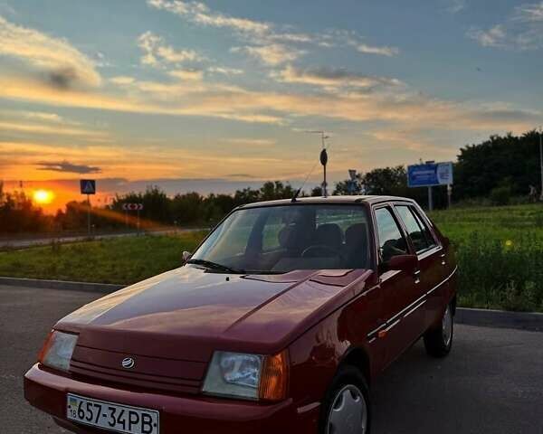 Червоний ЗАЗ 1103 Славута, об'ємом двигуна 1.2 л та пробігом 69 тис. км за 2000 $, фото 1 на Automoto.ua