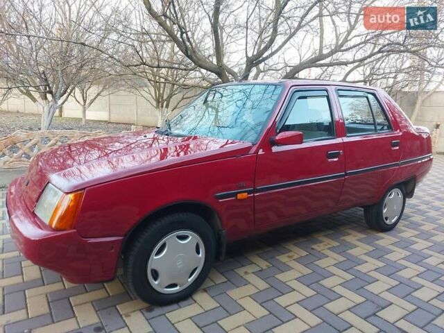Красный ЗАЗ 1103 Славута, объемом двигателя 1.2 л и пробегом 108 тыс. км за 1450 $, фото 1 на Automoto.ua