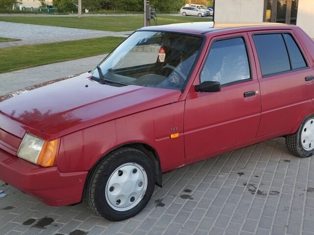 Красный ЗАЗ 1103 Славута, объемом двигателя 1.2 л и пробегом 65 тыс. км за 1350 $, фото 1 на Automoto.ua