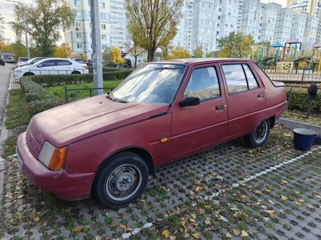 Красный ЗАЗ 1103 Славута, объемом двигателя 1.2 л и пробегом 100 тыс. км за 550 $, фото 1 на Automoto.ua