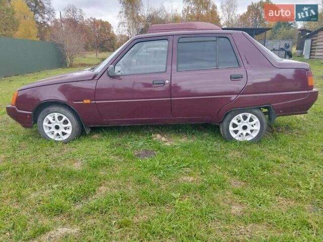 Красный ЗАЗ 1103 Славута, объемом двигателя 1.2 л и пробегом 212 тыс. км за 1718 $, фото 1 на Automoto.ua