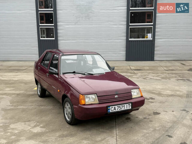 Червоний ЗАЗ 1103 Славута, об'ємом двигуна 1.2 л та пробігом 80 тис. км за 950 $, фото 1 на Automoto.ua