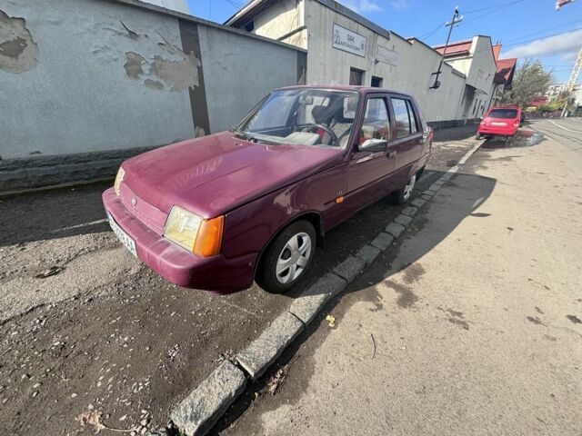 Красный ЗАЗ 1103 Славута, объемом двигателя 1.2 л и пробегом 141 тыс. км за 595 $, фото 1 на Automoto.ua