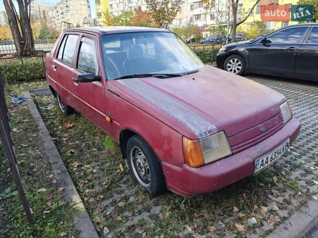 Красный ЗАЗ 1103 Славута, объемом двигателя 1.2 л и пробегом 100 тыс. км за 550 $, фото 1 на Automoto.ua