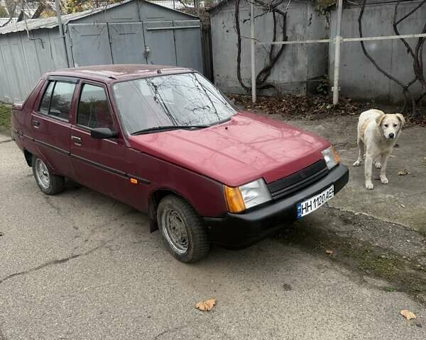 Червоний ЗАЗ 1103 Славута, об'ємом двигуна 1.2 л та пробігом 250 тис. км за 600 $, фото 1 на Automoto.ua