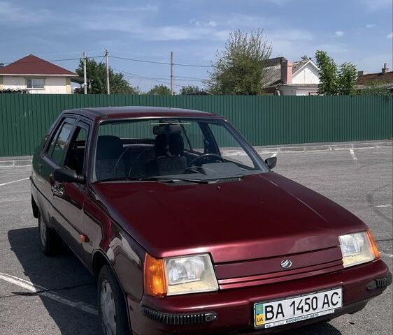 Красный ЗАЗ 1103 Славута, объемом двигателя 1.2 л и пробегом 85 тыс. км за 1088 $, фото 1 на Automoto.ua