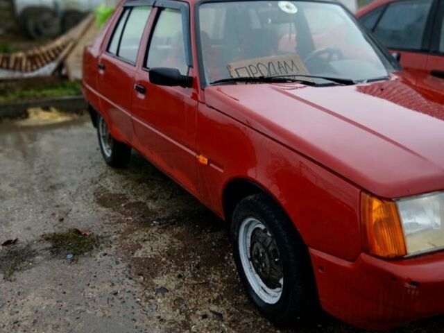 Червоний ЗАЗ 1103 Славута, об'ємом двигуна 1.2 л та пробігом 168 тис. км за 750 $, фото 1 на Automoto.ua