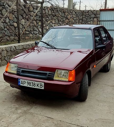 Красный ЗАЗ 1103 Славута, объемом двигателя 1.2 л и пробегом 77 тыс. км за 1600 $, фото 1 на Automoto.ua