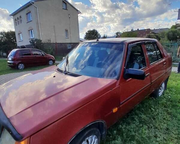 Червоний ЗАЗ 1103 Славута, об'ємом двигуна 1.2 л та пробігом 135 тис. км за 750 $, фото 1 на Automoto.ua