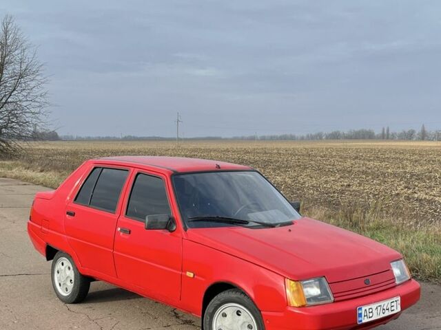 Красный ЗАЗ 1103 Славута, объемом двигателя 1.2 л и пробегом 220 тыс. км за 713 $, фото 1 на Automoto.ua