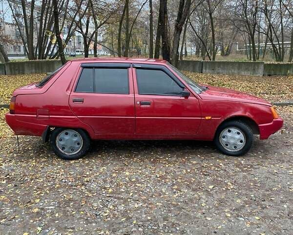 Красный ЗАЗ 1103 Славута, объемом двигателя 1.3 л и пробегом 165 тыс. км за 1200 $, фото 1 на Automoto.ua