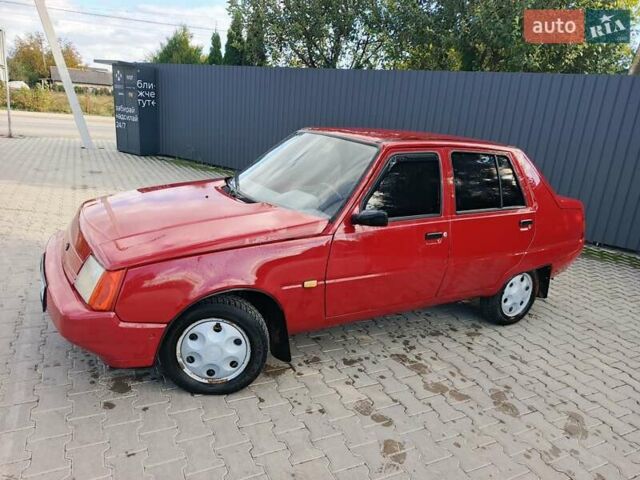 Красный ЗАЗ 1103 Славута, объемом двигателя 1.2 л и пробегом 140 тыс. км за 1200 $, фото 1 на Automoto.ua