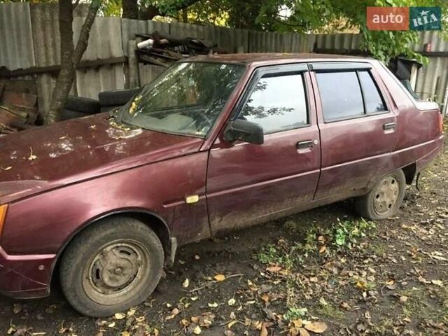 Красный ЗАЗ 1103 Славута, объемом двигателя 1.2 л и пробегом 119 тыс. км за 850 $, фото 1 на Automoto.ua