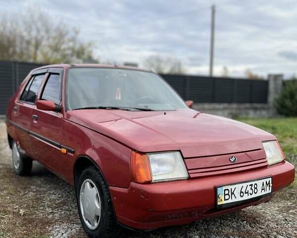 Красный ЗАЗ 1103 Славута, объемом двигателя 1.3 л и пробегом 120 тыс. км за 1300 $, фото 1 на Automoto.ua