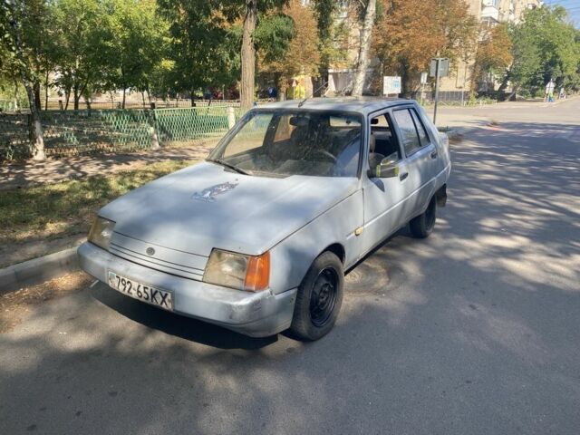 Серый ЗАЗ 1103 Славута, объемом двигателя 1.2 л и пробегом 200 тыс. км за 382 $, фото 1 на Automoto.ua