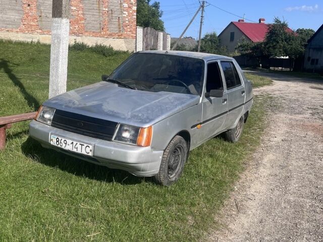 Сірий ЗАЗ 1103 Славута, об'ємом двигуна 1.2 л та пробігом 70 тис. км за 449 $, фото 1 на Automoto.ua