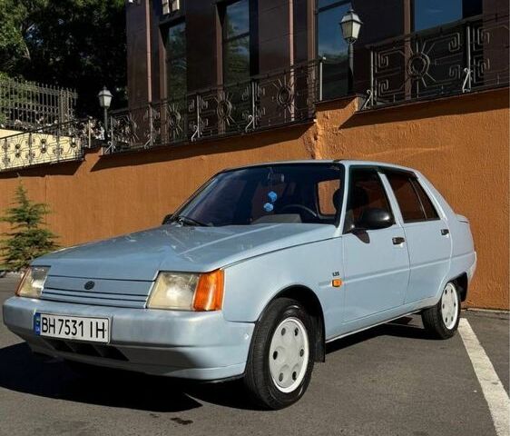 Серый ЗАЗ 1103 Славута, объемом двигателя 1.2 л и пробегом 74 тыс. км за 1099 $, фото 1 на Automoto.ua