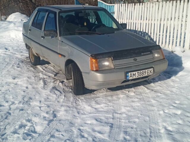 Сірий ЗАЗ 1103 Славута, об'ємом двигуна 1.2 л та пробігом 185 тис. км за 800 $, фото 1 на Automoto.ua