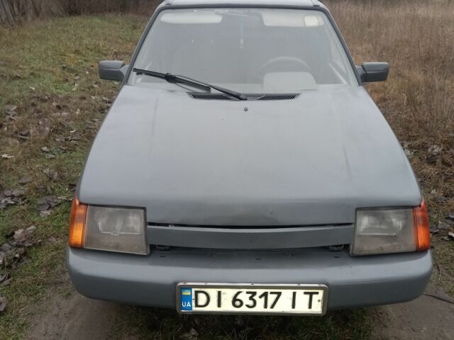 Серый ЗАЗ 1103 Славута, объемом двигателя 1.2 л и пробегом 190 тыс. км за 1100 $, фото 1 на Automoto.ua