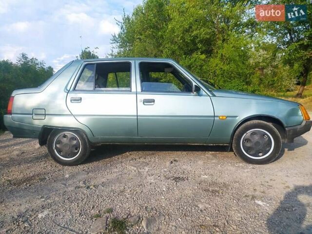 Сірий ЗАЗ 1103 Славута, об'ємом двигуна 1.2 л та пробігом 75 тис. км за 1300 $, фото 1 на Automoto.ua