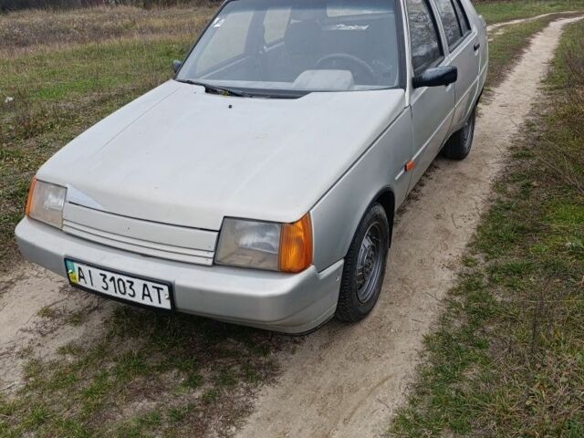 Серый ЗАЗ 1103 Славута, объемом двигателя 1.2 л и пробегом 200 тыс. км за 1000 $, фото 1 на Automoto.ua