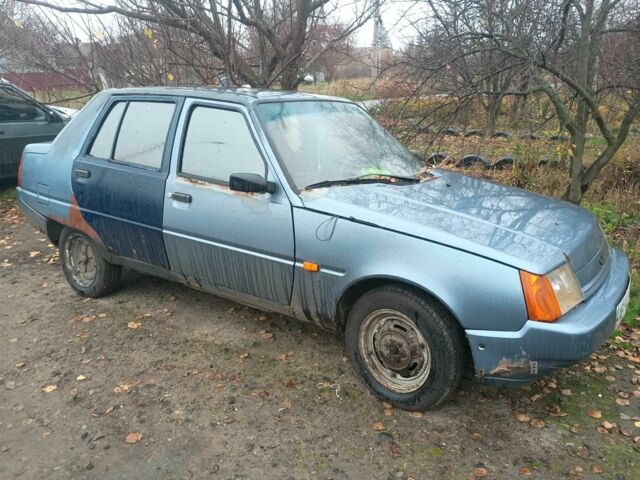 Серый ЗАЗ 1103 Славута, объемом двигателя 1.2 л и пробегом 300 тыс. км за 476 $, фото 1 на Automoto.ua