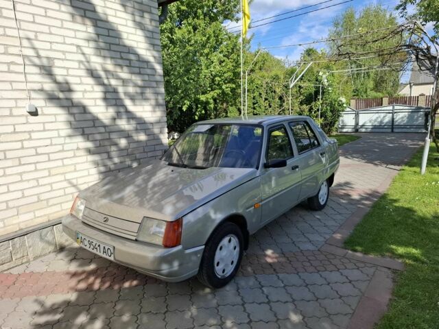 ЗАЗ 1103 Славута 2008 в Луцке на Automoto.ua Серый ЗАЗ 1103 Славута, объемом двигателя 1.3 л и пробегом 58 тыс. км за 2000 $, фото 1 на Automoto.ua