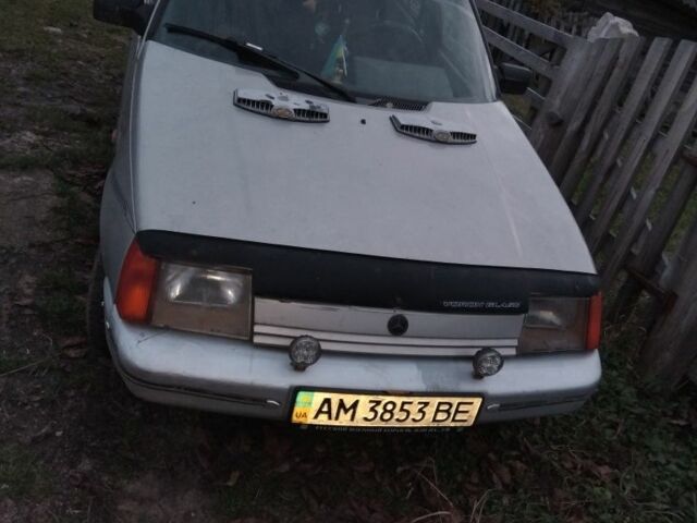 Серый ЗАЗ 1103 Славута, объемом двигателя 1 л и пробегом 137 тыс. км за 1000 $, фото 1 на Automoto.ua