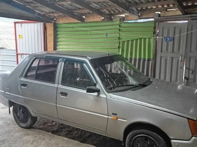 Сірий ЗАЗ 1103 Славута, об'ємом двигуна 1.2 л та пробігом 233 тис. км за 550 $, фото 1 на Automoto.ua
