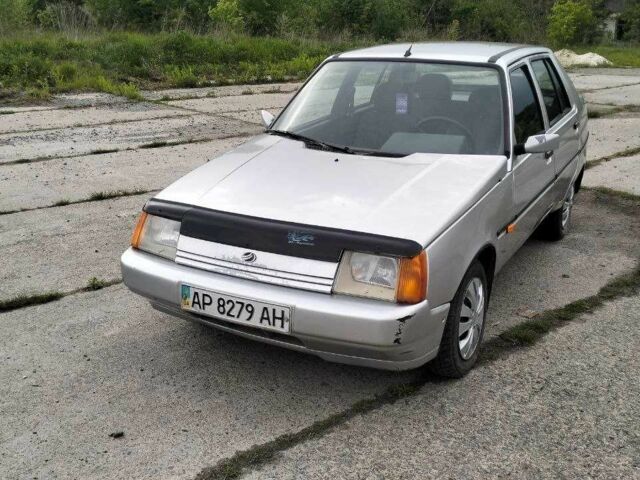 Серый ЗАЗ 1103 Славута, объемом двигателя 1.2 л и пробегом 144 тыс. км за 35000 $, фото 1 на Automoto.ua