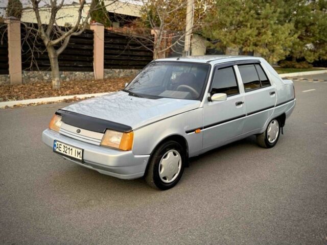 Серый ЗАЗ 1103 Славута, объемом двигателя 1.2 л и пробегом 115 тыс. км за 1200 $, фото 1 на Automoto.ua