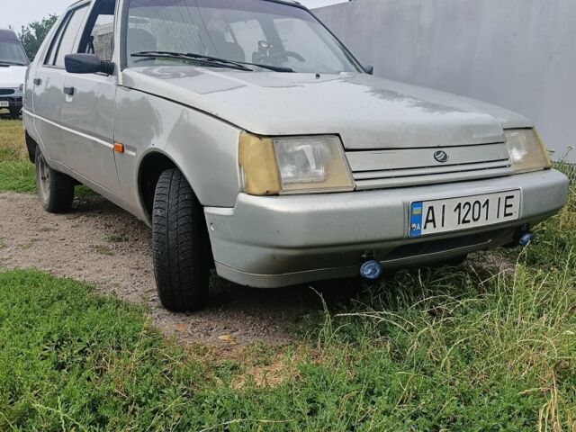 Серый ЗАЗ 1103 Славута, объемом двигателя 1.2 л и пробегом 175 тыс. км за 961 $, фото 1 на Automoto.ua