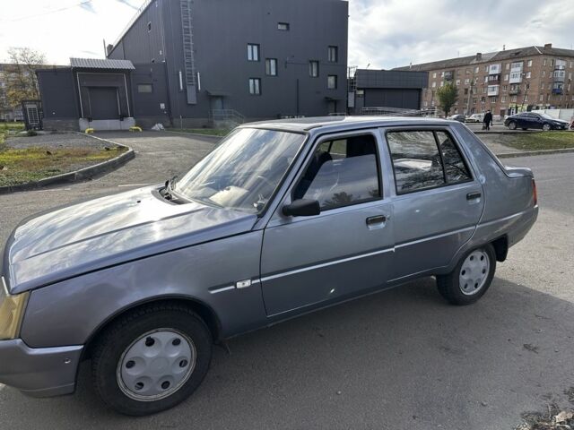 Серый ЗАЗ 1103 Славута, объемом двигателя 1.2 л и пробегом 145 тыс. км за 1300 $, фото 1 на Automoto.ua