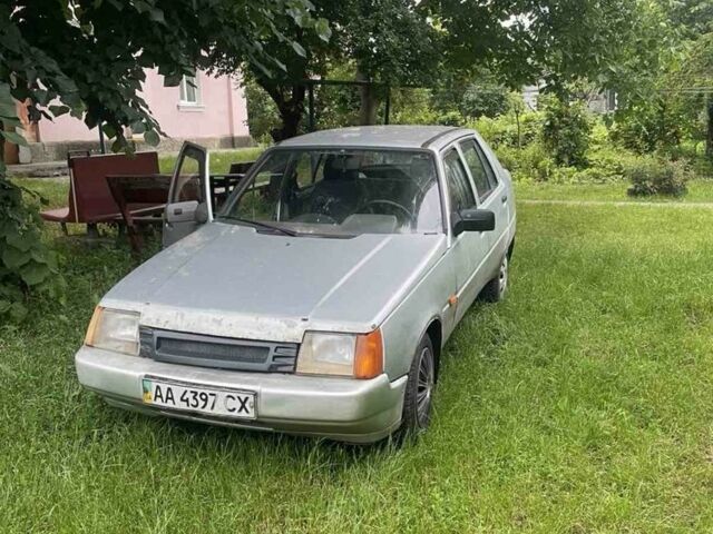 Серый ЗАЗ 1103 Славута, объемом двигателя 1.2 л и пробегом 200 тыс. км за 769 $, фото 1 на Automoto.ua