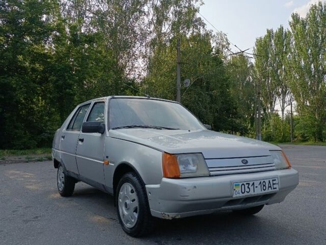 Серый ЗАЗ 1103 Славута, объемом двигателя 0 л и пробегом 169 тыс. км за 585 $, фото 1 на Automoto.ua