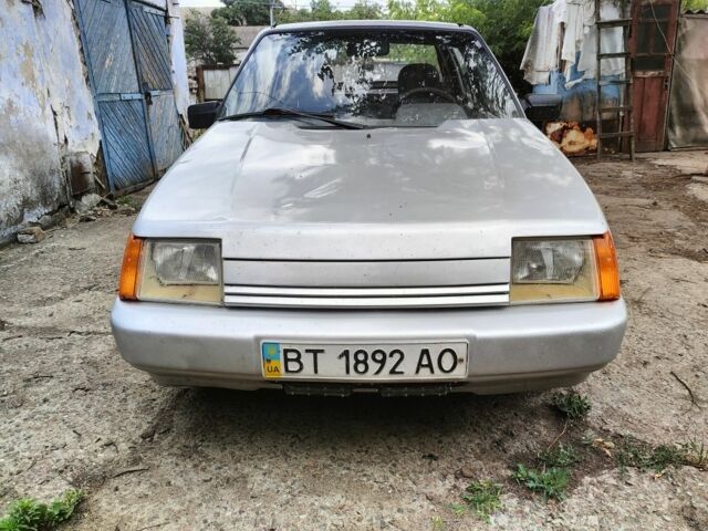 Серый ЗАЗ 1103 Славута, объемом двигателя 1.2 л и пробегом 190 тыс. км за 939 $, фото 1 на Automoto.ua