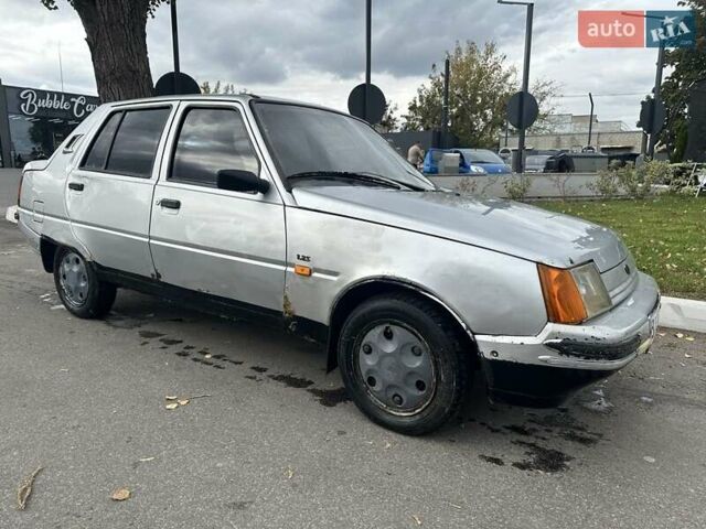 Серый ЗАЗ 1103 Славута, объемом двигателя 1.2 л и пробегом 112 тыс. км за 607 $, фото 1 на Automoto.ua