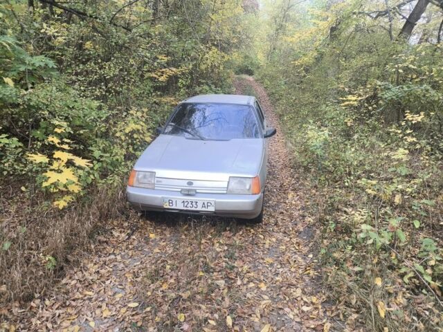 Серый ЗАЗ 1103 Славута, объемом двигателя 1.2 л и пробегом 250 тыс. км за 900 $, фото 1 на Automoto.ua