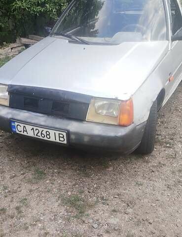 Серый ЗАЗ 1103 Славута, объемом двигателя 1.2 л и пробегом 150 тыс. км за 650 $, фото 1 на Automoto.ua
