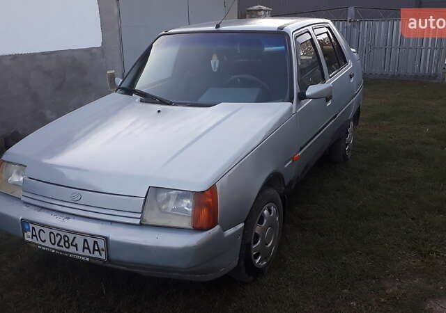 Серый ЗАЗ 1103 Славута, объемом двигателя 1.3 л и пробегом 212 тыс. км за 900 $, фото 1 на Automoto.ua