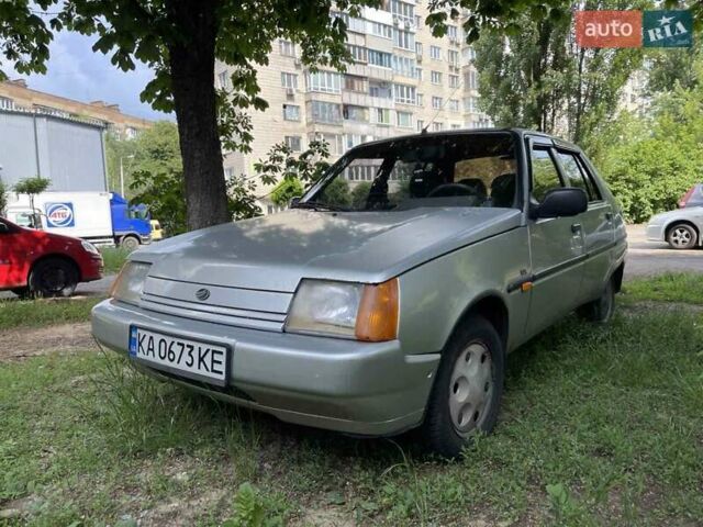 Серый ЗАЗ 1103 Славута, объемом двигателя 1.2 л и пробегом 197 тыс. км за 999 $, фото 1 на Automoto.ua