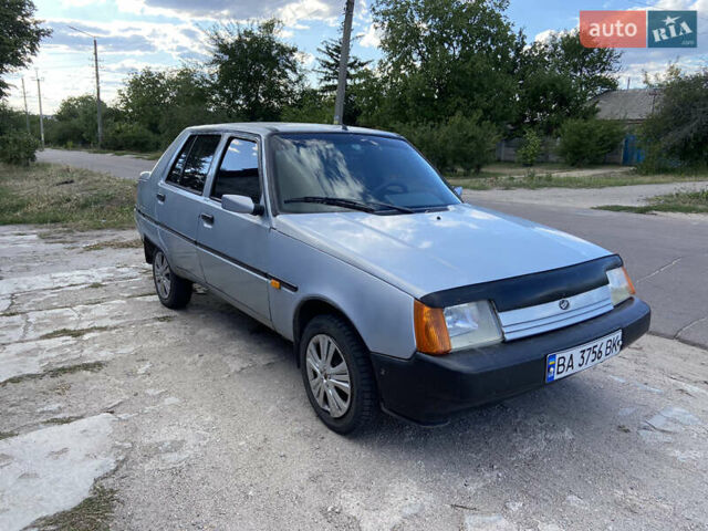 Серый ЗАЗ 1103 Славута, объемом двигателя 1.2 л и пробегом 160 тыс. км за 900 $, фото 1 на Automoto.ua